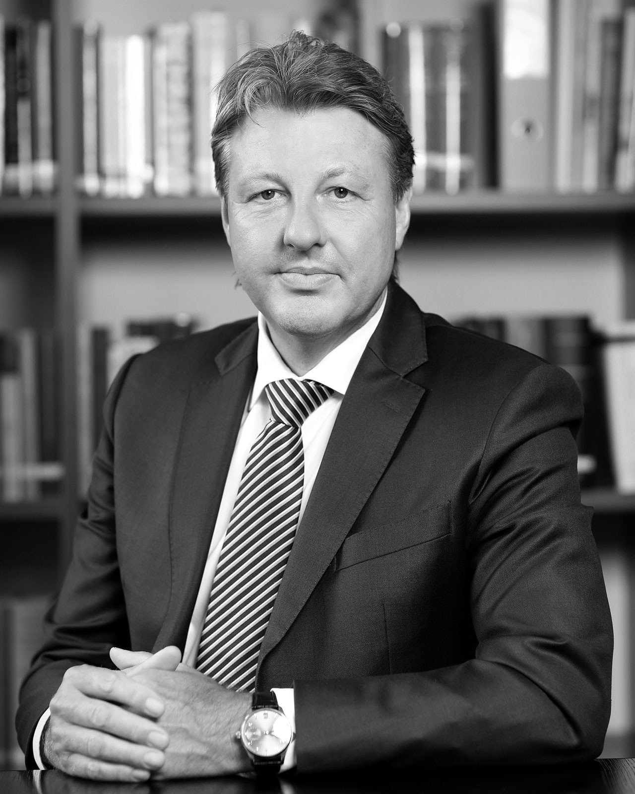 Why is the FIS leadership battle signaling a shift in sports governance?